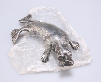Lot 1420 - AN UNMARKED MODEL OF A WALRUS, PROBABLY RUSSIAN, CIRCA 1900