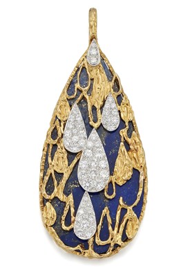 Lot 2231 - KUTCHINSKY - A LARGE 18 CARAT GOLD LAPIZ LAZULI AND DIAMOND PENDANT, CIRCA 1970S