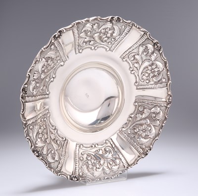 Lot 85 - A GREEK SILVER BOWL